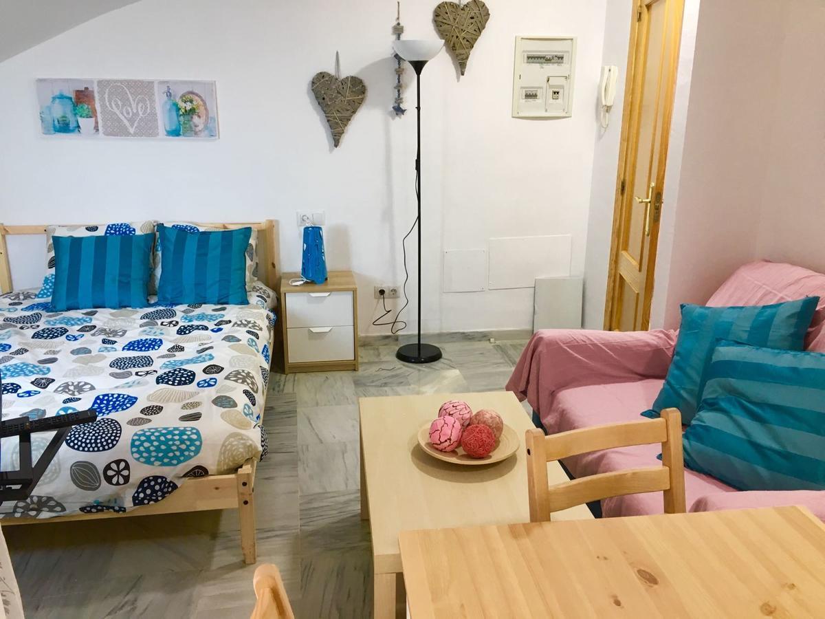 Apartamentos Maribel Málaga Eksteriør billede